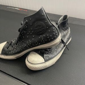 Black high top converse